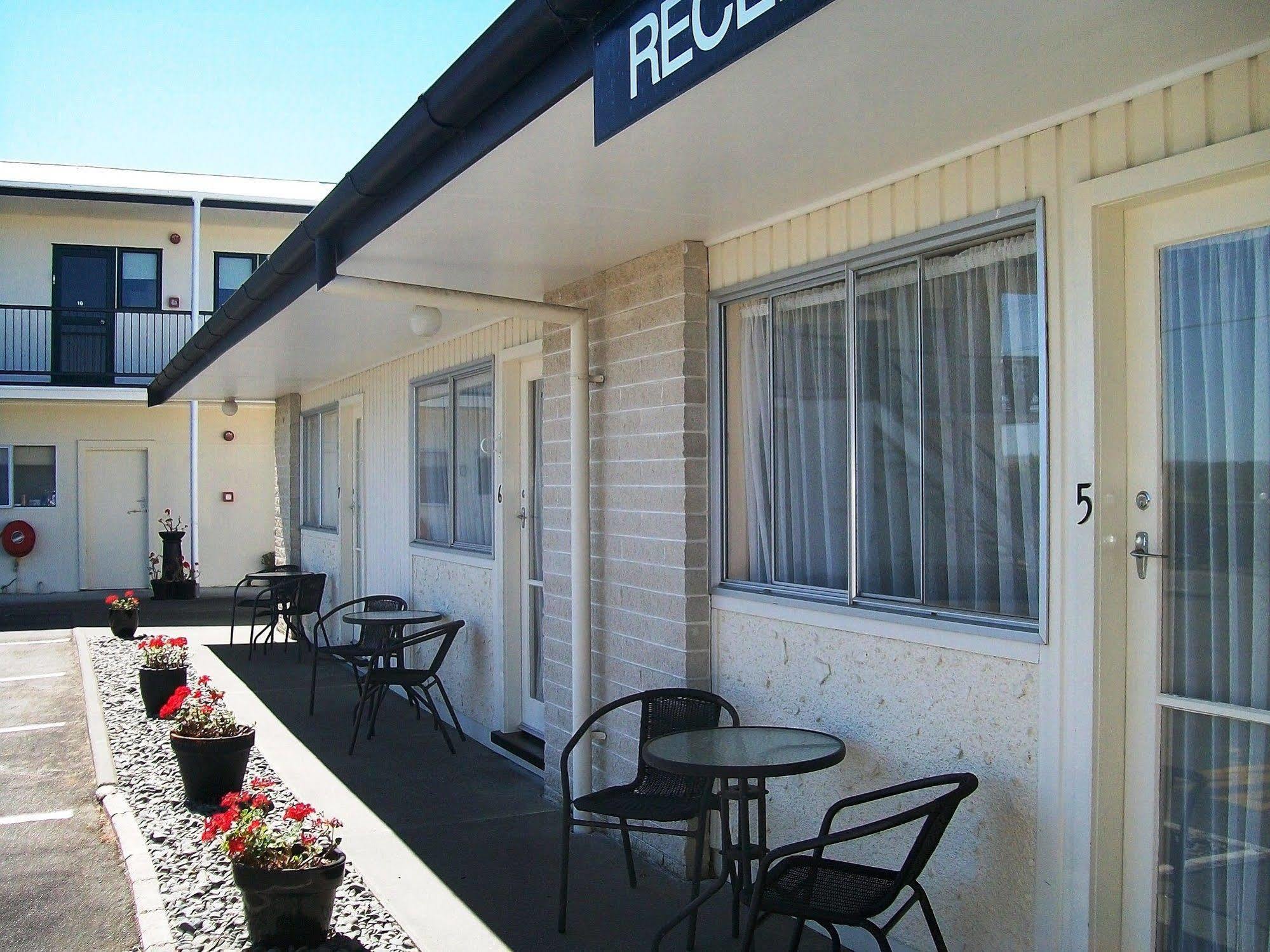 Cedar Court Motel Napier Luaran gambar