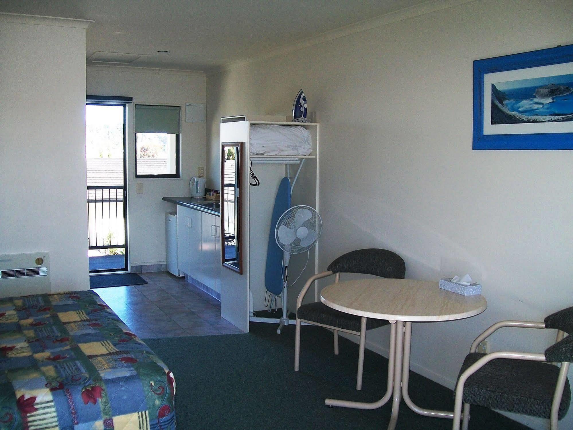 Cedar Court Motel Napier Luaran gambar